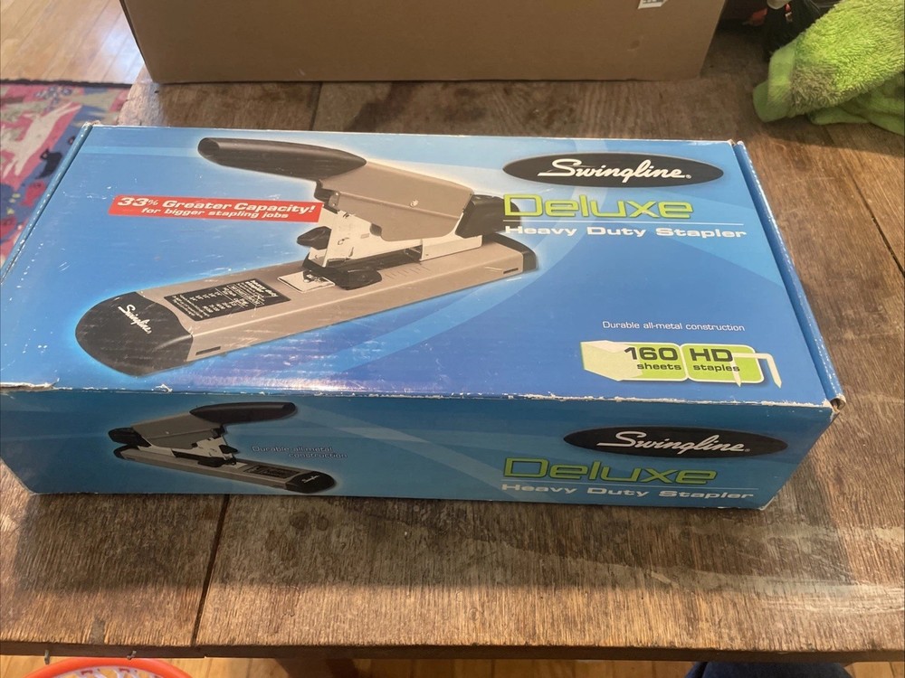 Swingline Heavy Duty Model 39005 160 Sheets High Capacity Stapler Open Box