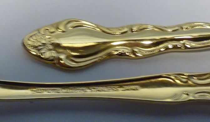 ** Vintage - GORGEOUS - SUPREME GOLD FLATWARE - 5 pc PLACE SETTING - NEVER USED