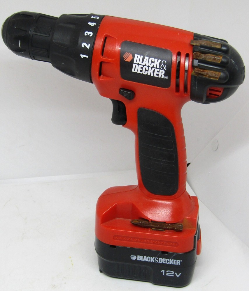 Black & Decker 12V Cordless Drill/Driver With Slide On Battery