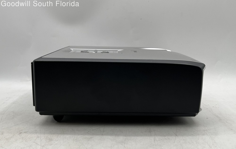 Sharp XR-30S Silver Note Vision DLP SVGA Projector With Case Not Tested