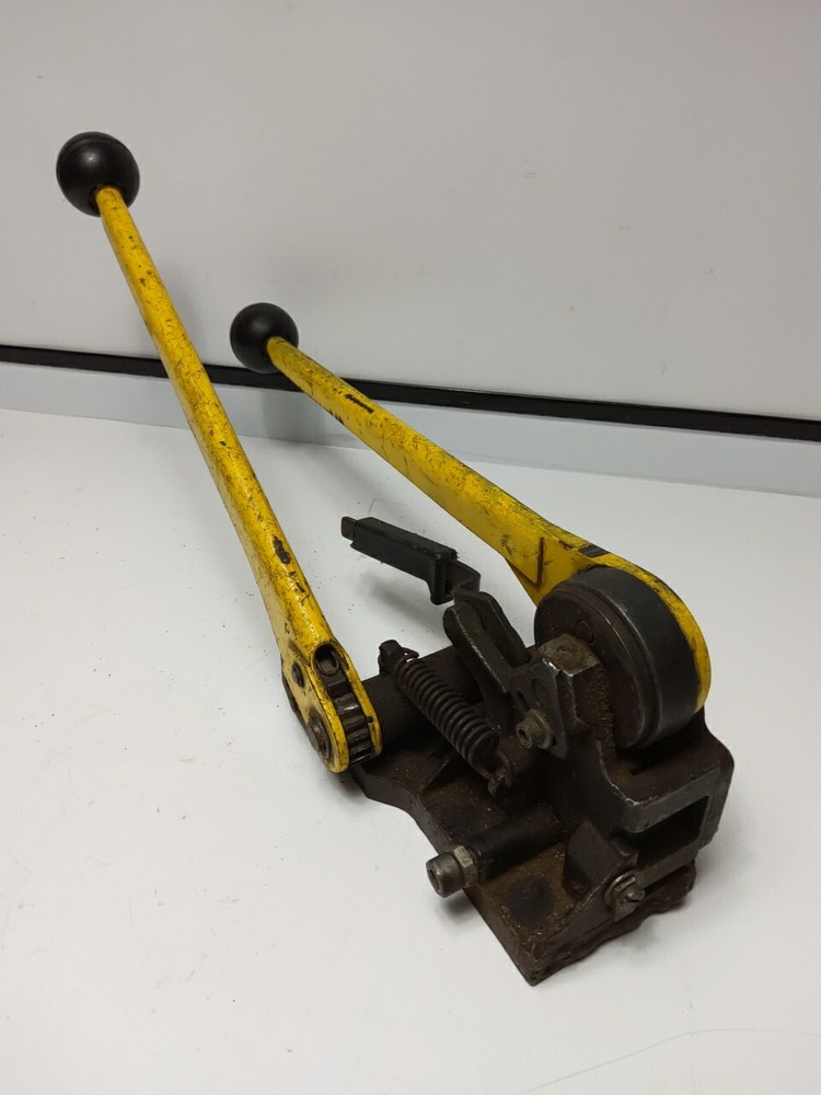 GENERICA STRAPPING TOOL (USED)