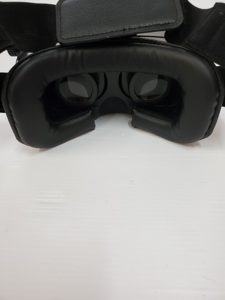 AUKEY VISION VR Headset VR-( Untested)