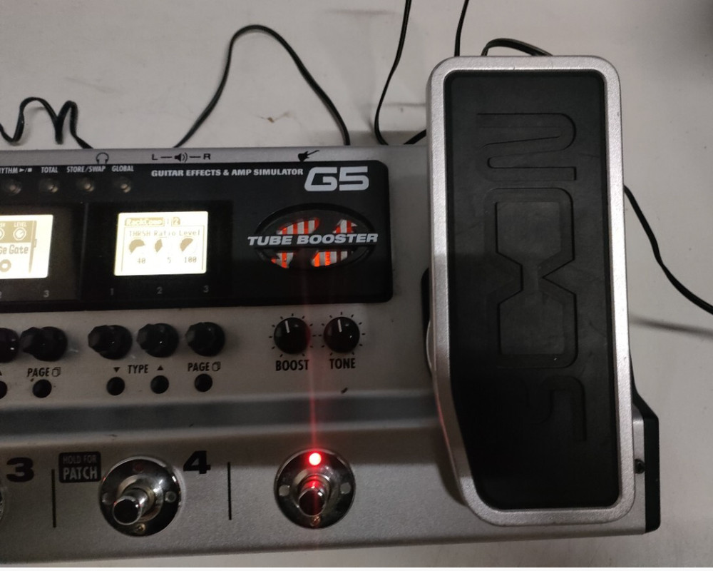ZOOM G5 Multi-Effects Processor Electric Guitar Pedal Good GP