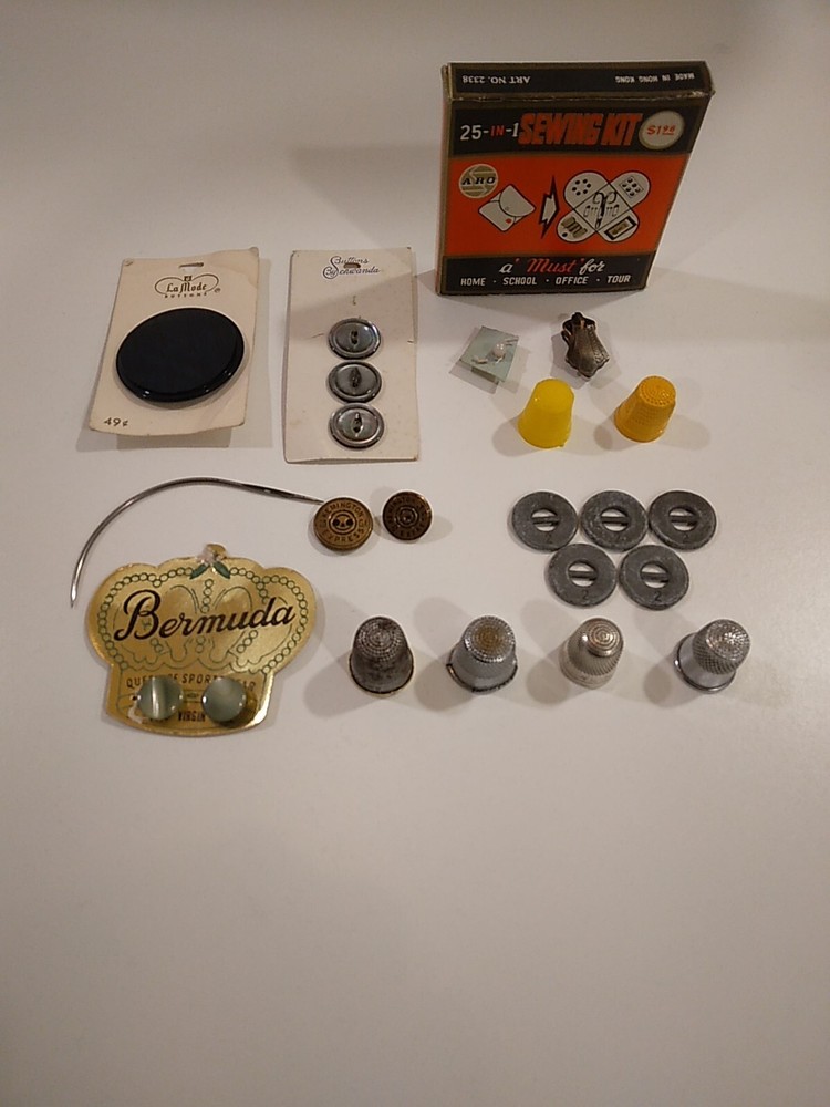 ANTIQUE SEWING THIMBLE AND BUTTON LOT