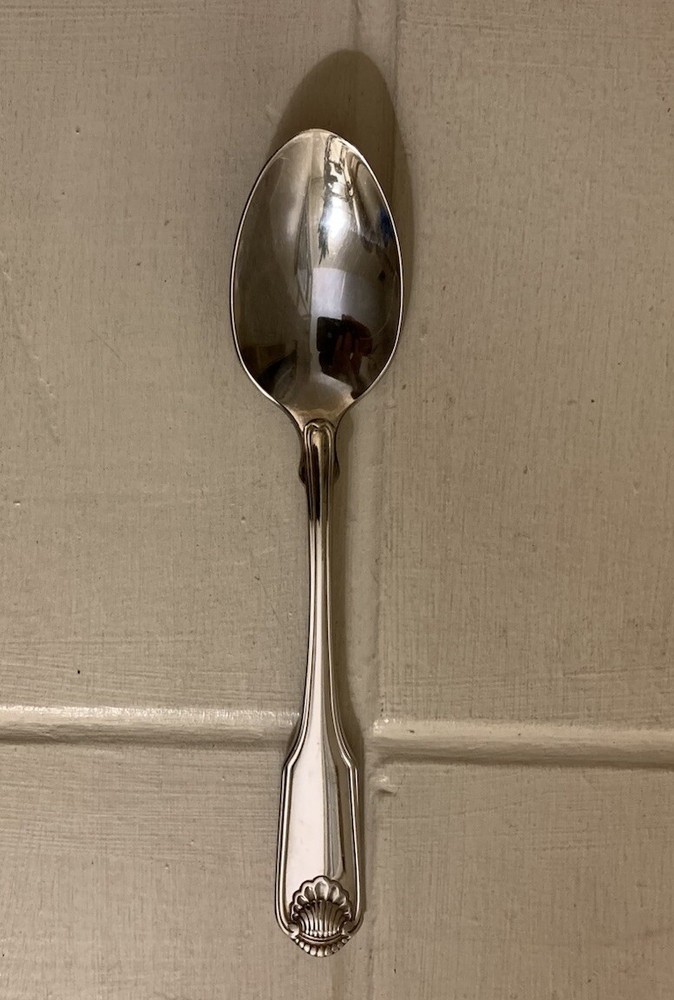 CLASSIC SHELL Pattern Tea Spoon ONEIDA Stainless Steel 18/10 Cube Mark
