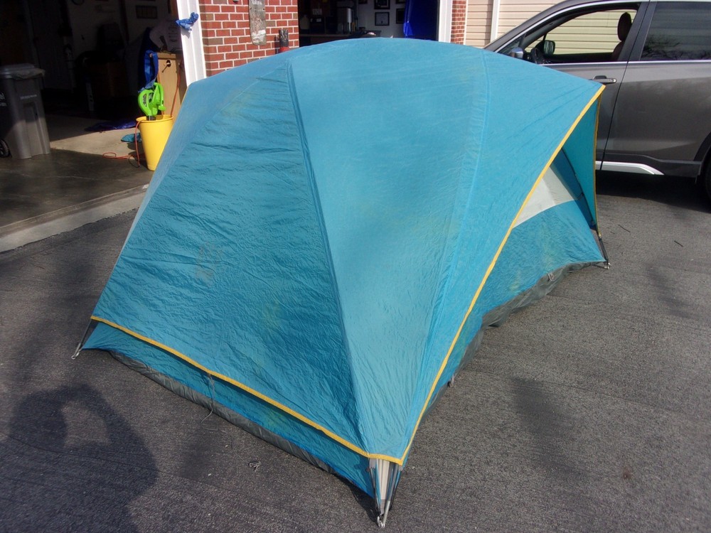 GANDER MOUNTAIN TENT