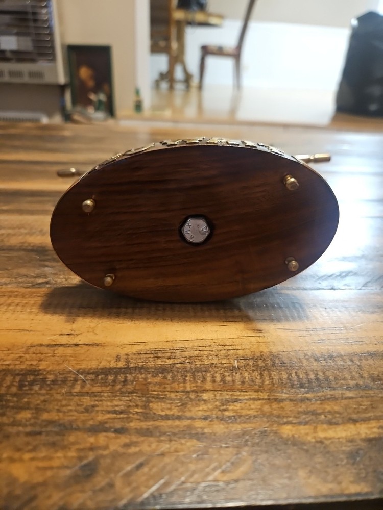 Kuwait Souvenir Clock Tested Works