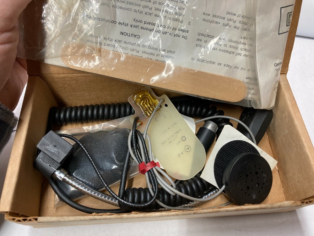 Harley 77077-87 compact helmet headset kit