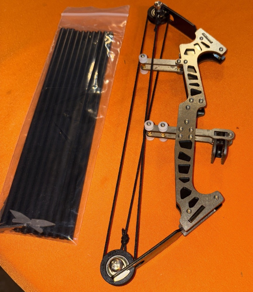 Miniature compound bow NOT A TOY ￼