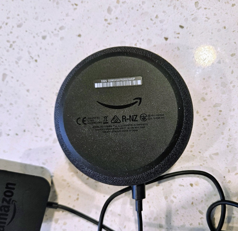 Amazon Echo dot Model Number C78 MP8 Smart Speaker!