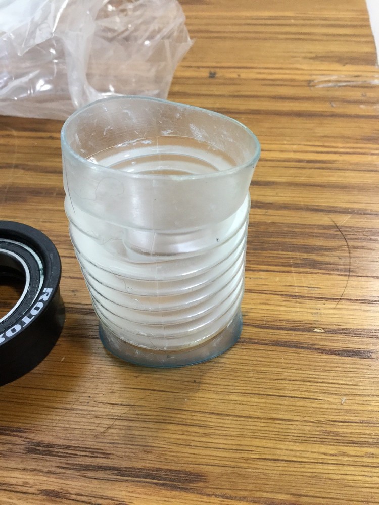 Rotor Press Fit 4630 Cycling Bottom Bracket Missing Shields (6244)