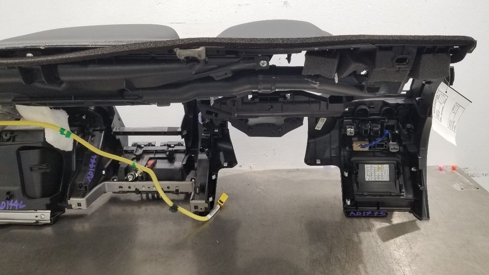 20 SUBARU WRX STI DASH PANEL DASHBOARD ASSEMBLY WITH PASSENGER SRS