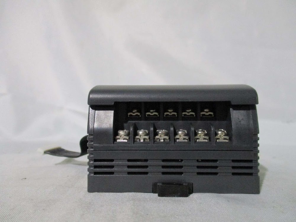 KEYENCE KV-E16X PLC with Built-in Display Function USED #8