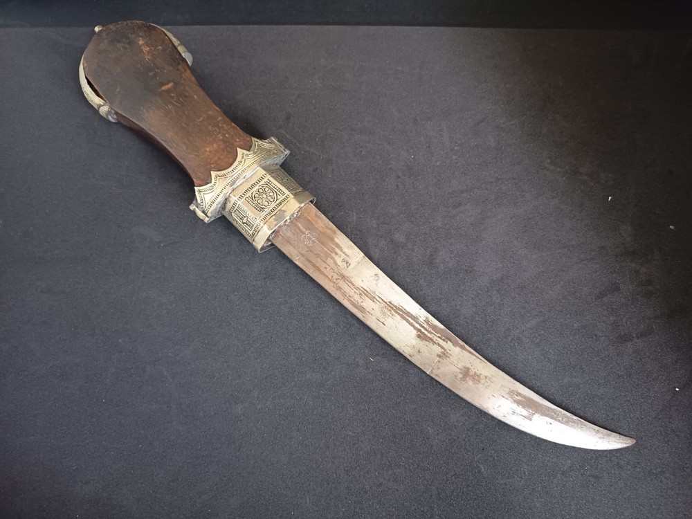 jambiya dagger