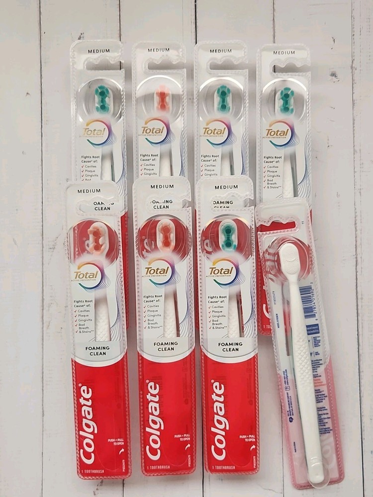 (Pack of 8) Colgate Total Active Prevention Toothbrush, Medium