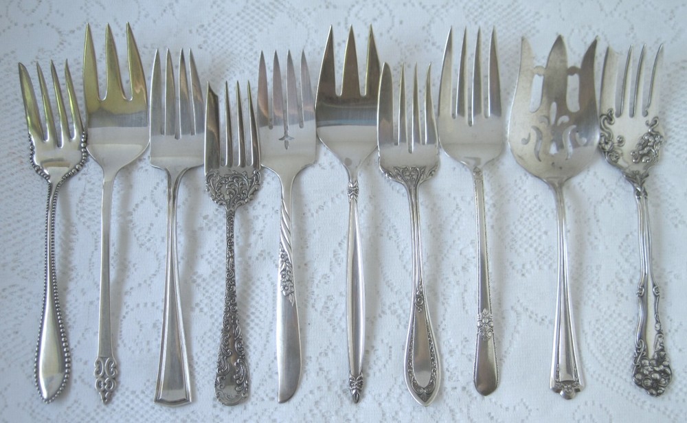 VINTAGE CRAFT GRADE SILVER PLATE Serving Pieces