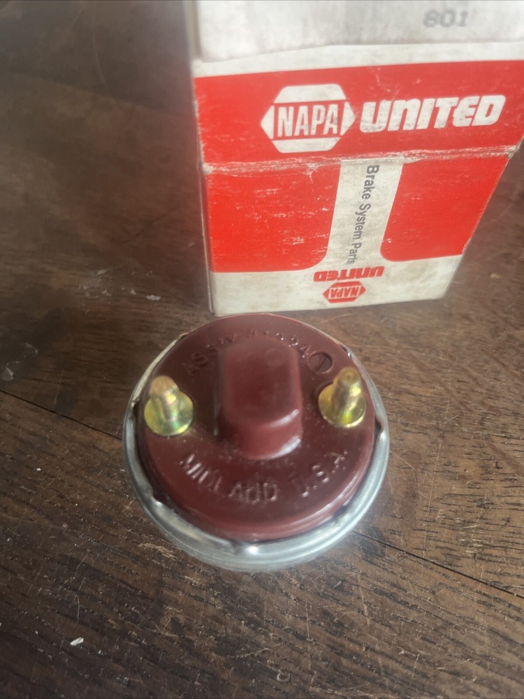 NOS NAPA 66705 Low Pressure Switch