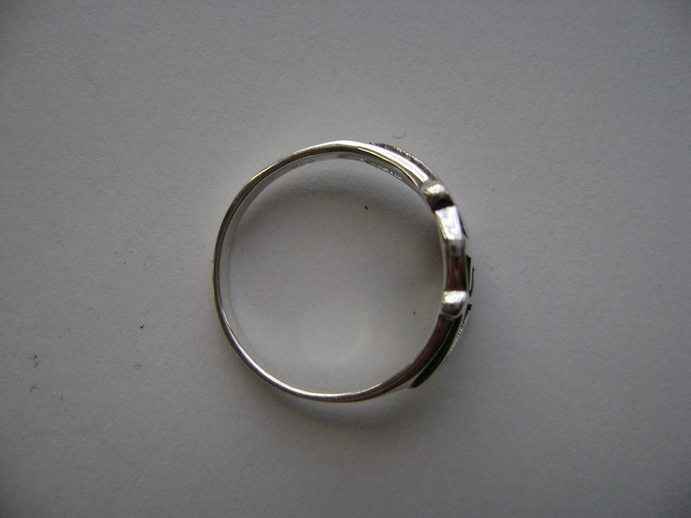 Sterling Silver Oval Cross Design Ring New