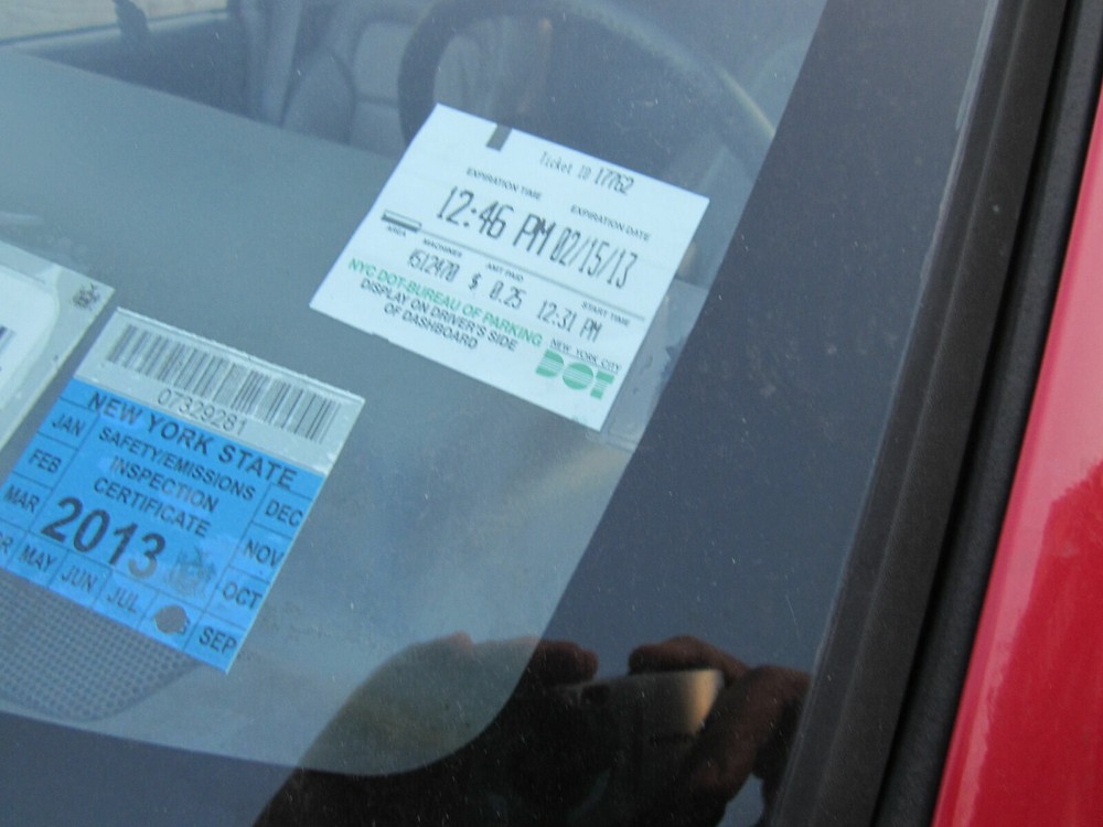Muni-Meter Windshield Dashboard Parking Ticket Holder Clip (1000 pices)