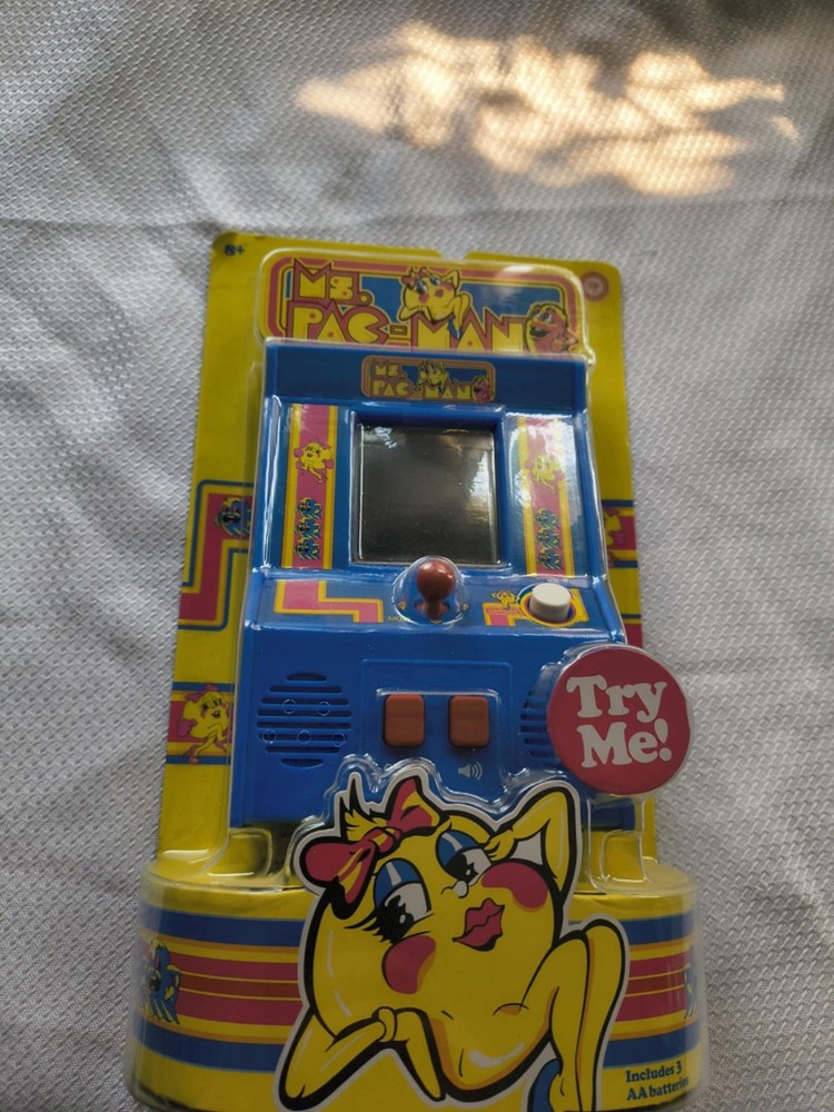 ms pacman mini arcade