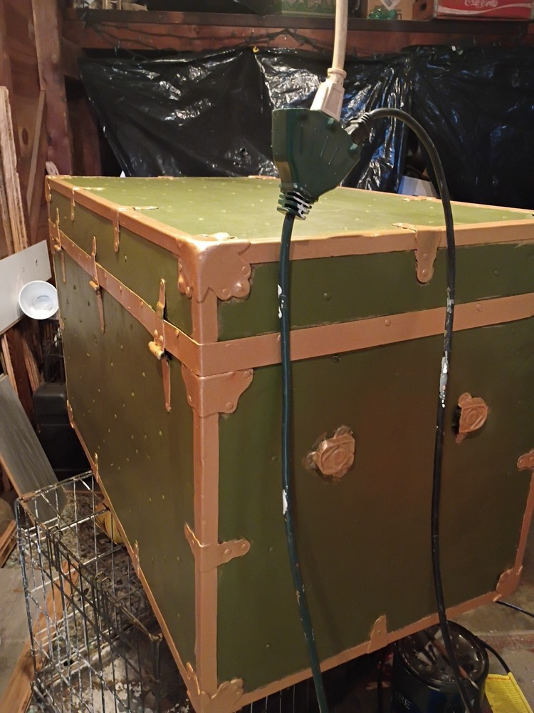Antique Treasure Steamer Trunk With Cedar Finish Inside