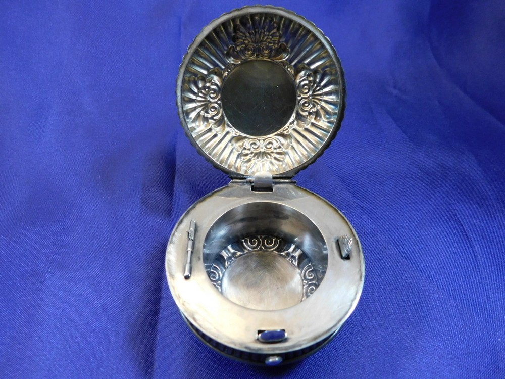 GORHAM EARLY FOOTED STERLING SILVER BOX #120 - GOOD CONDITION MONO M1