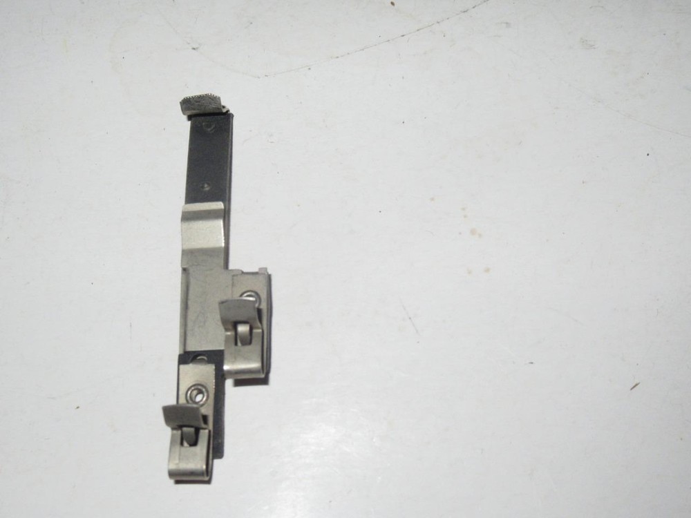 THIN THREE RAIL TRACK POWER CLIP(C) - GOOD - SR42