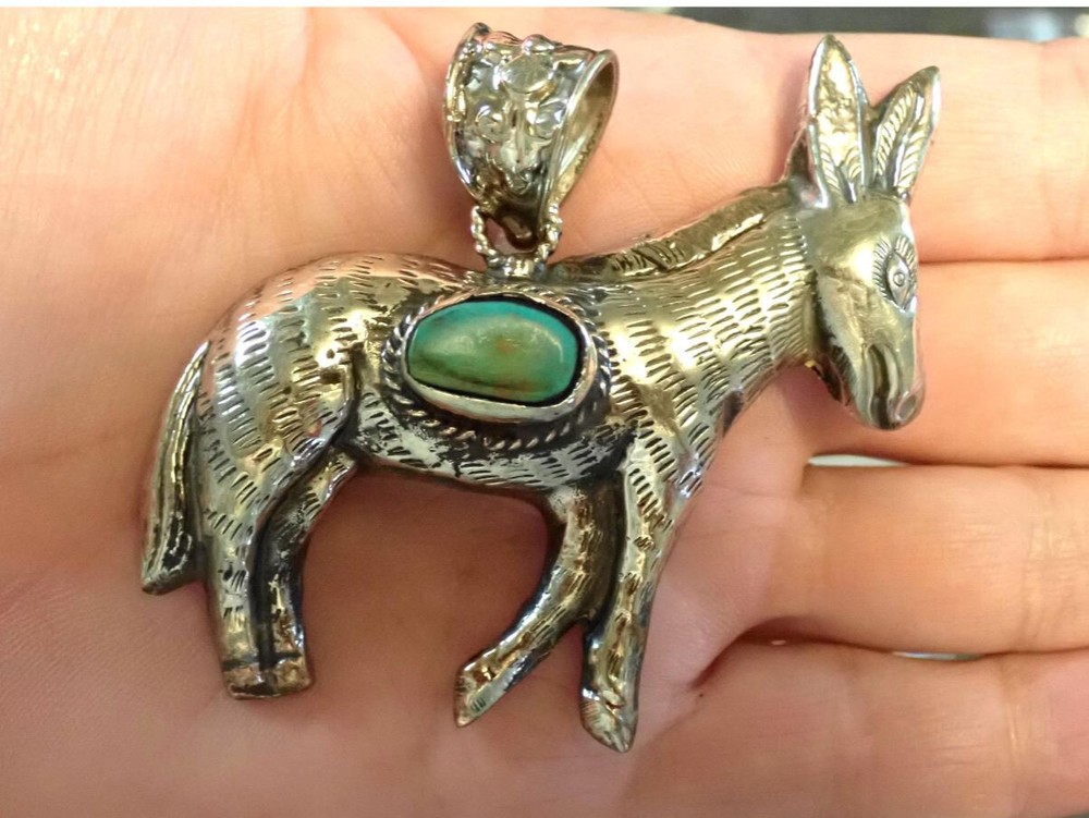 Donkey Mule Turquoise Pendant 3D