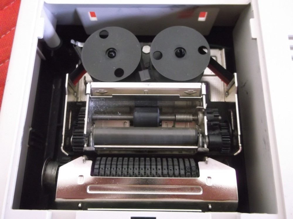 OLIVETTI 522PD 12-DIGIT GREEN DISPLAY SLIM DESKTOP ADDING MACHINE JAPAN WORKING