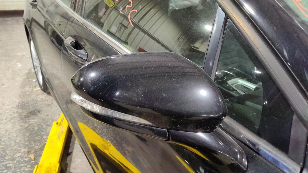 FUSION 2016 Glove Box 1186936