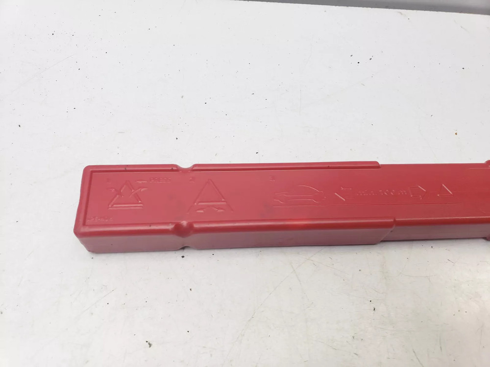 AUDI Q3 8U EMERGENCY HAZARD WARNING TRIANGLE 2012