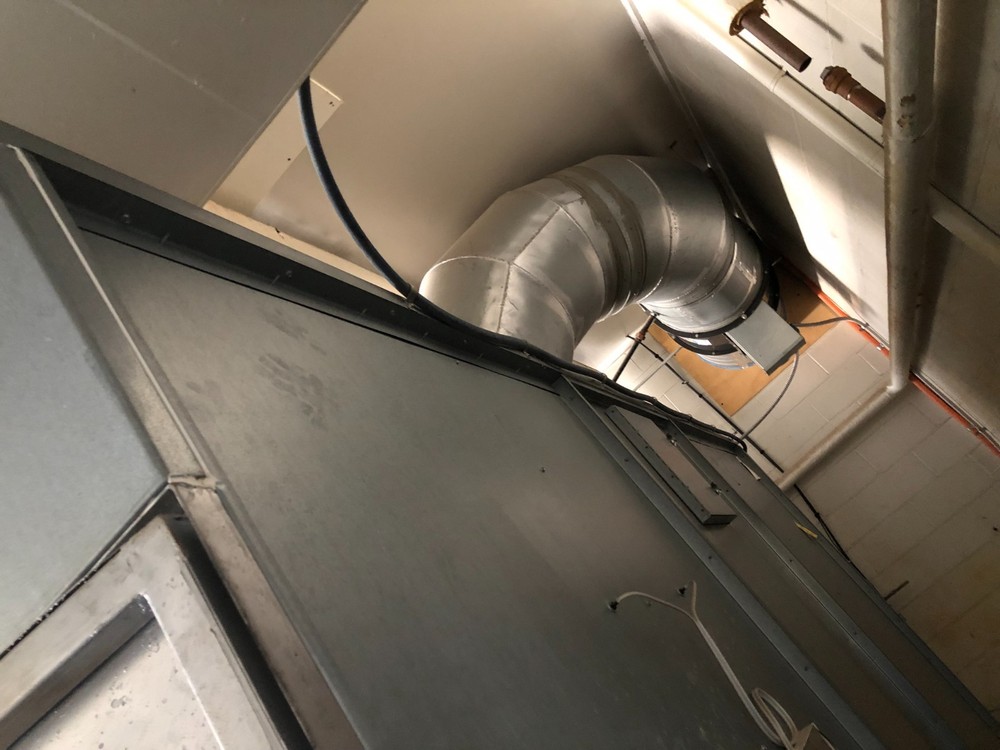 Used Paint Booth-Standard tools and equipment cross flow unit