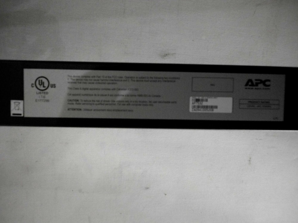 New APC Basic Rack PDU Zero U Power distribution strip (160)