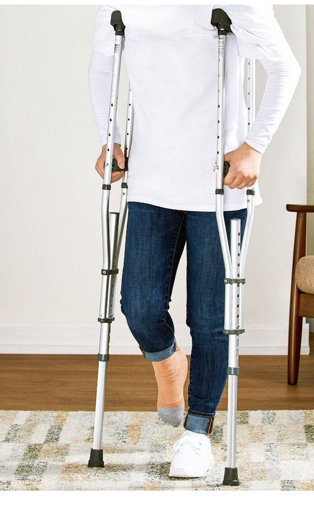 Universal Crutches