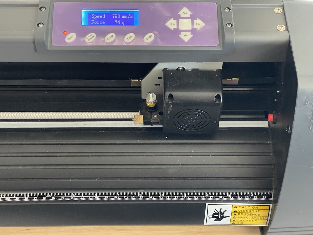 Cutter Plotter 34” Vinyl Cutting Printing Machine Model KI-870S Tested Used Work