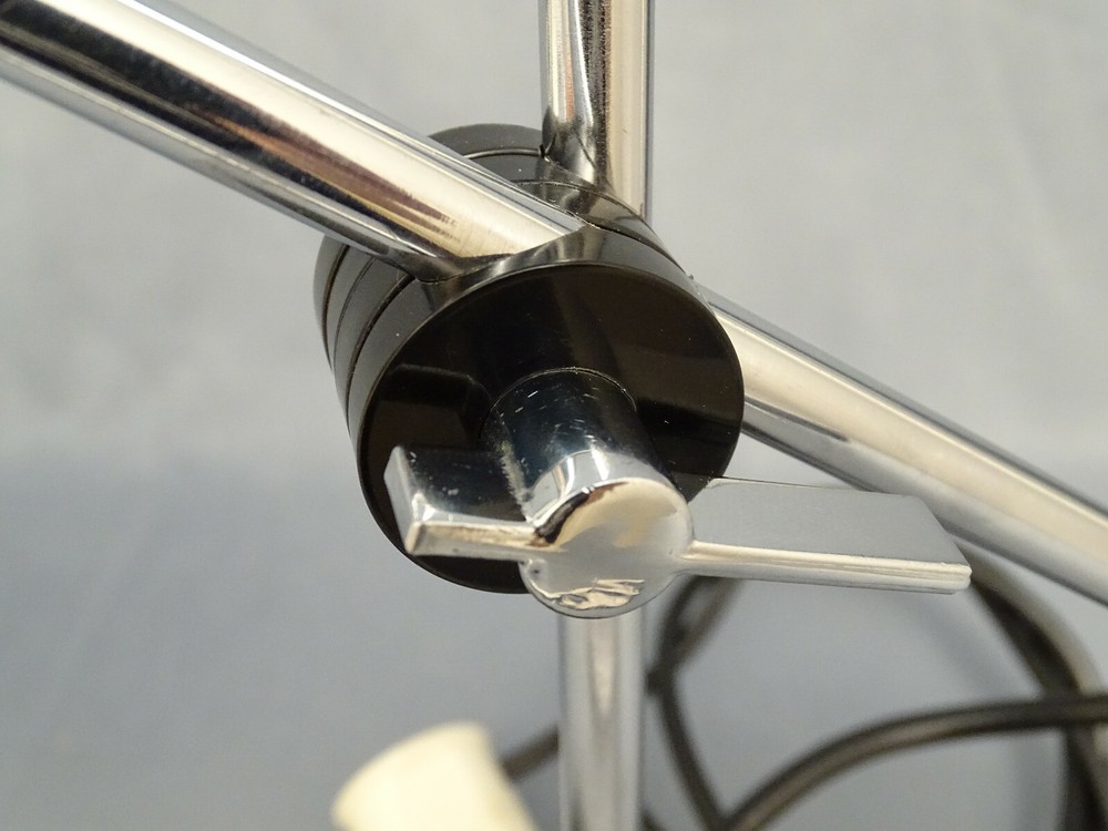 Sis Chinese Hat Table Lamp