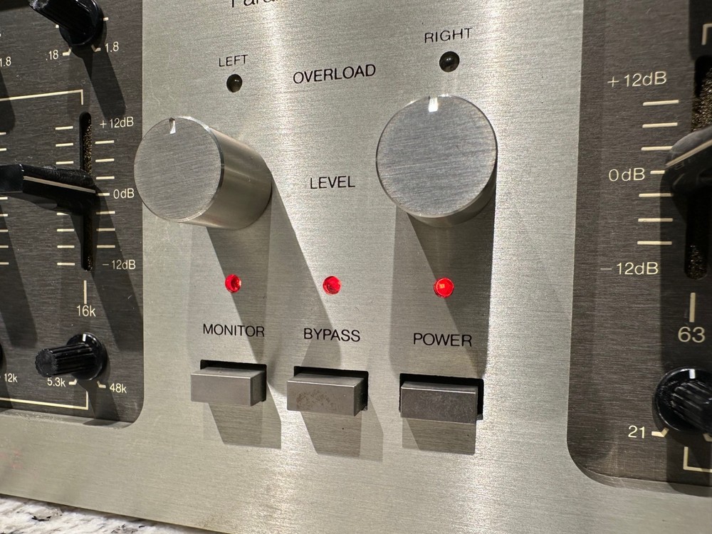 PHASE LINEAR Model 1100 Series Two Parametric Equalizer w/Rack Handles USA Made