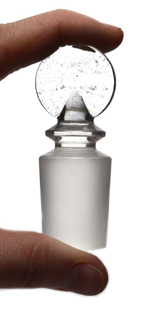 Stopper - Flat Head, Solid Cone, Borosilicate Glass, Size 24/29 - Eisco Labs
