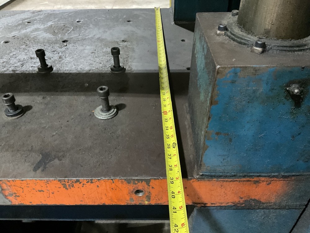 4 POST HYDRAULIC PRESS #280AA