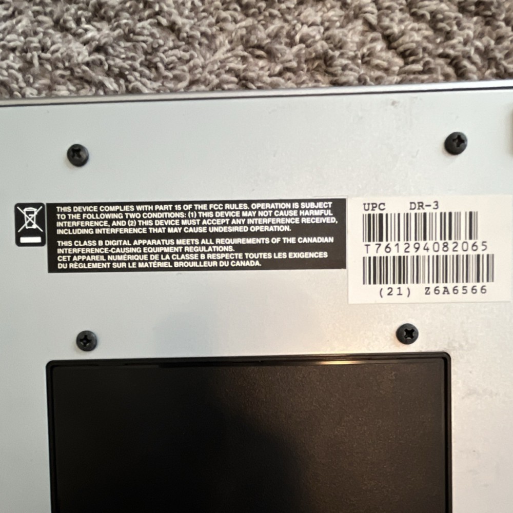 BOSS DR-3 Dr. Rhythm Drum Machine Sequencer Silver Built-In Effects MIDI