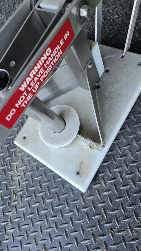 Healing E-Z Cut II Pineapple Corer