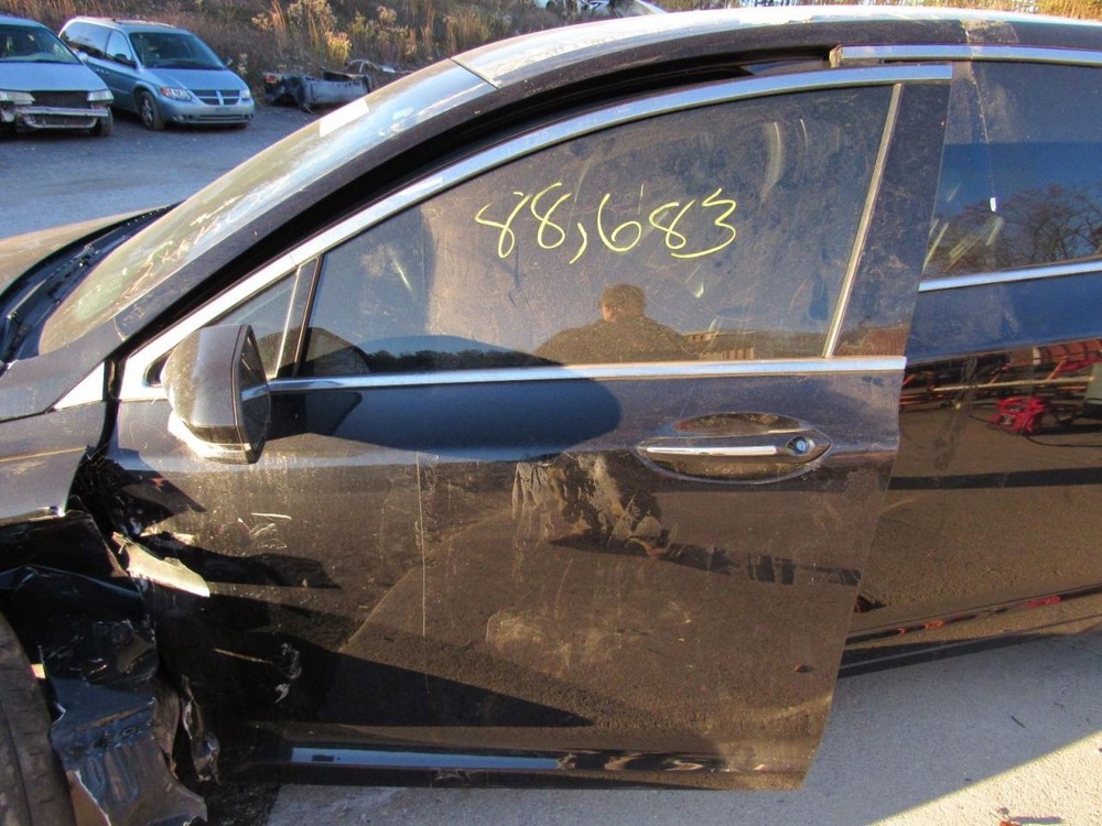 MKZ 2020 Glove Box 1008161