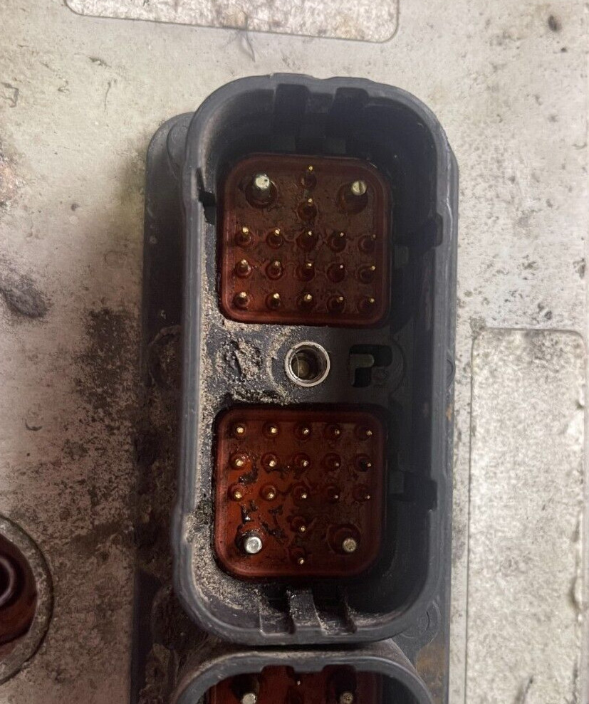 1542868X02 FULLER 2005 ECM (TRANSMISSION)