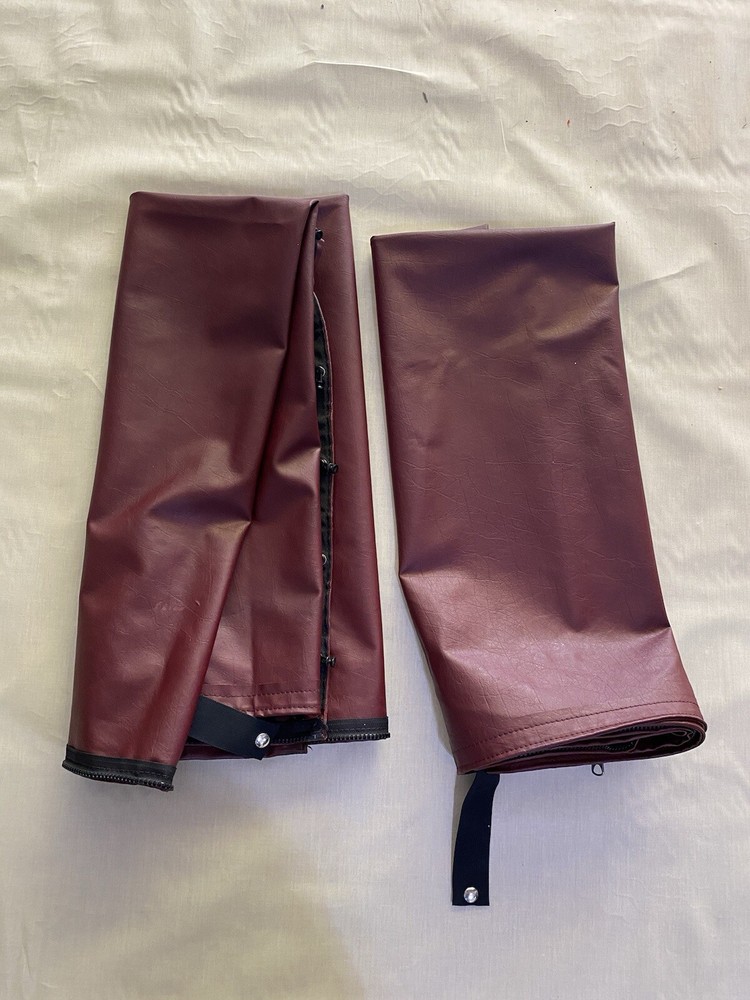 Peterbilt 387 SLEEPER Interior Curtain. Red Color. Used