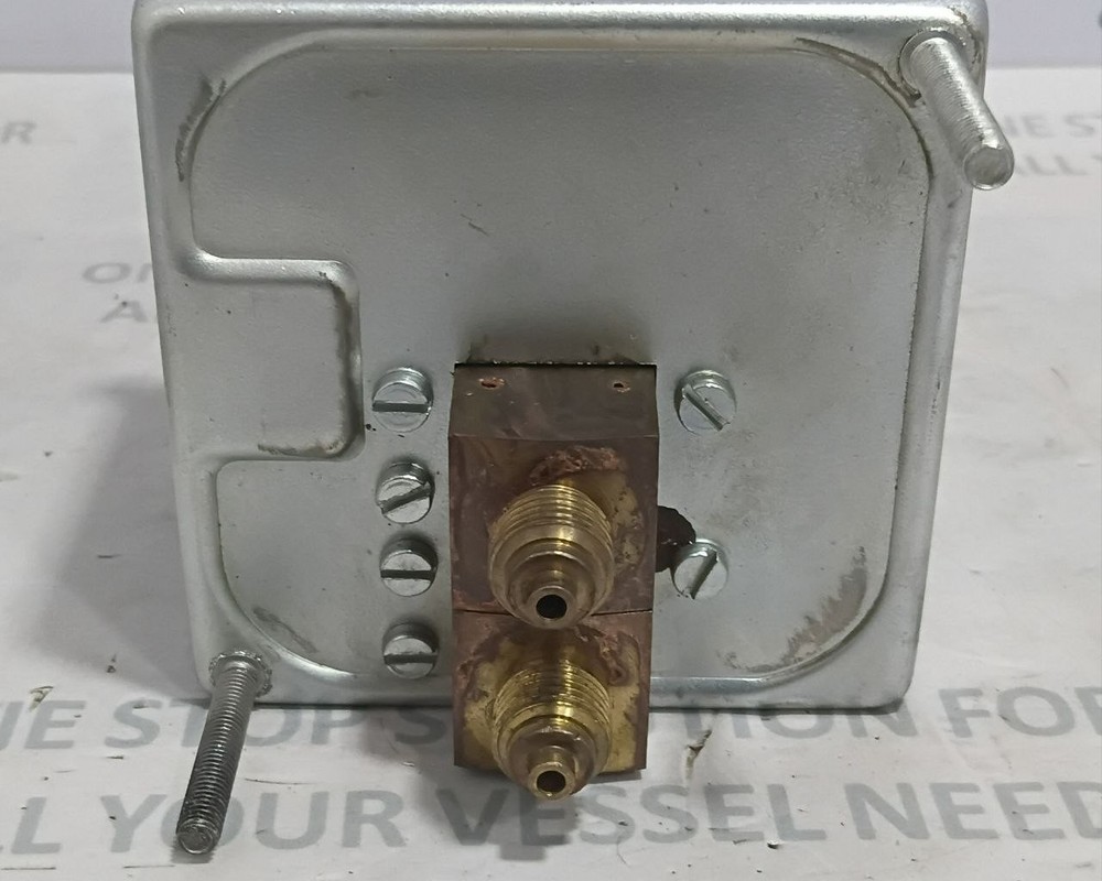 Wika W 48125 Double Manometer 0-6 bar For Control Systems