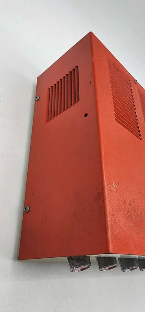 Newcomb Pathfinder PF-252 Solid State Amplifier Vintage Powers On