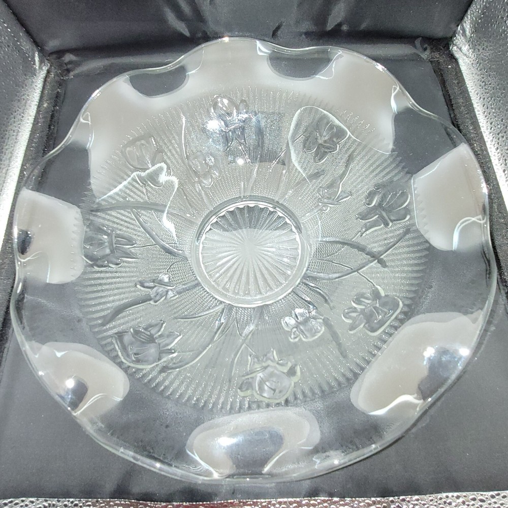 Bowl Console Jeannette Iris Herringbone Ruffled Edge Clear Glass