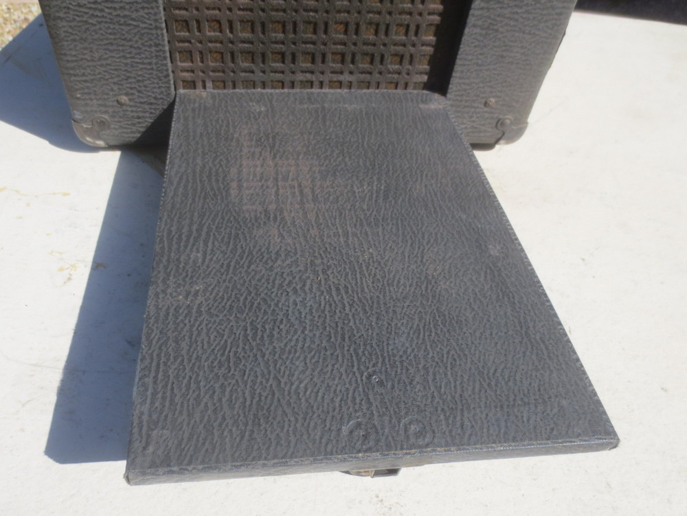 AMPRO Speaker Model 18030 / Vintage NICE!