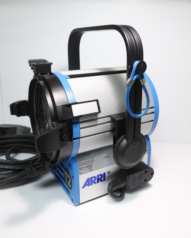 ARRI T2 2000W Tungsten Light, Great Condition