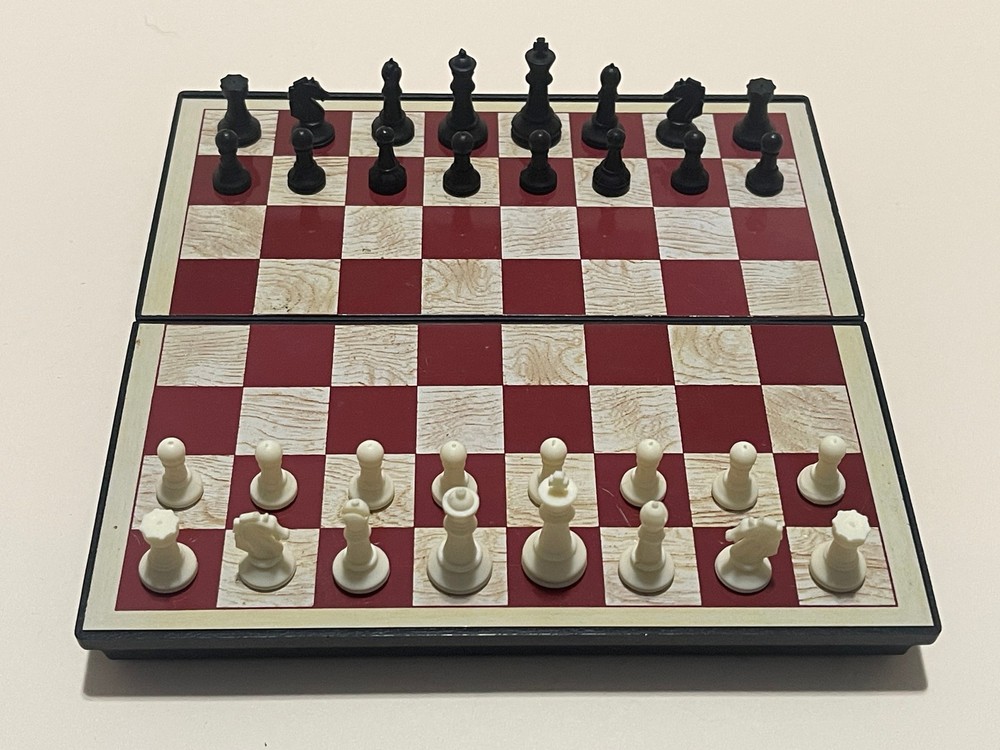 CHESS SET w/ locking device - TRAVEL -  STOCKING STUFFER